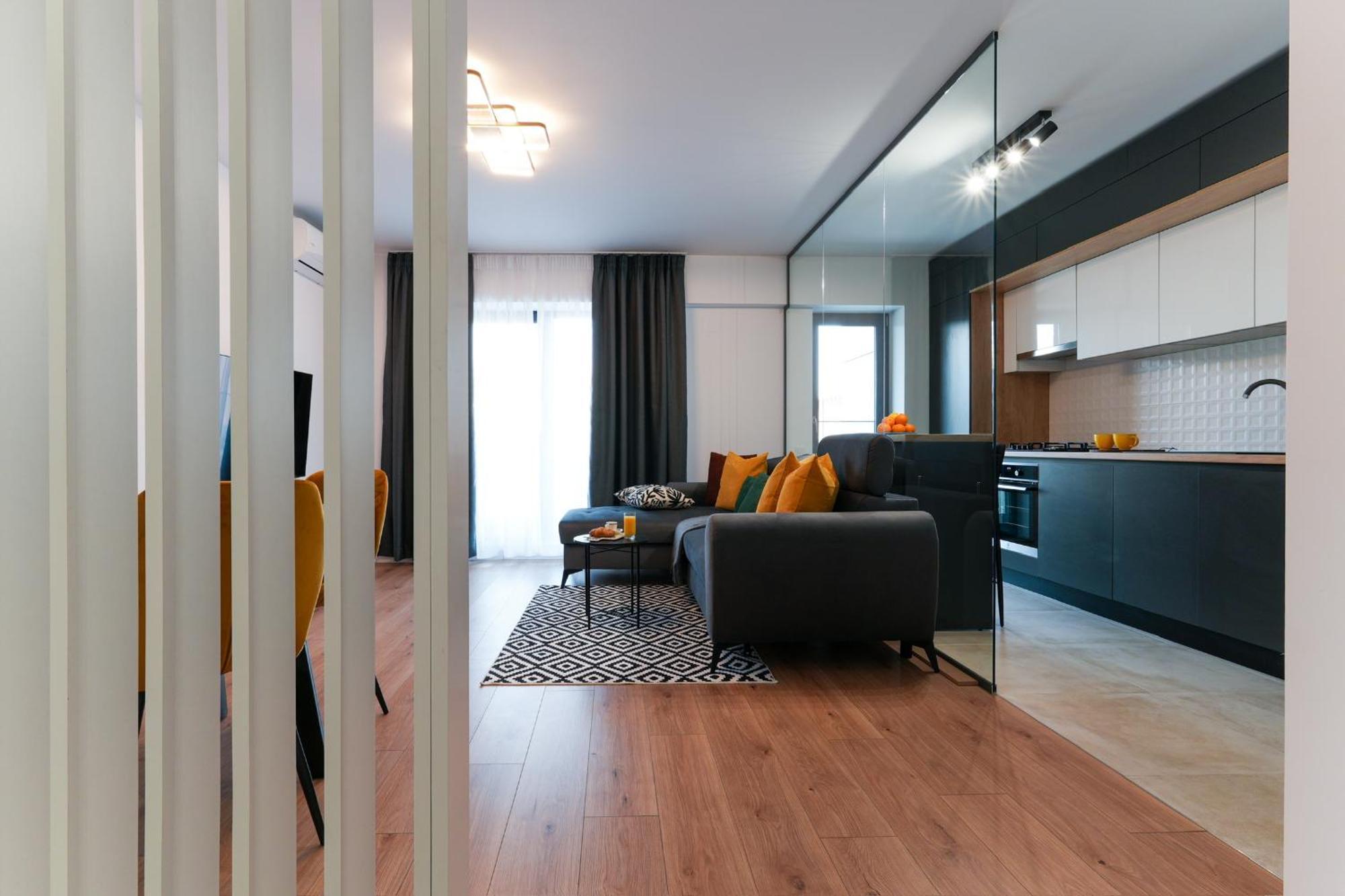 Sandra - Park-View Apt With Balcony & Parking Bukares Bagian luar foto