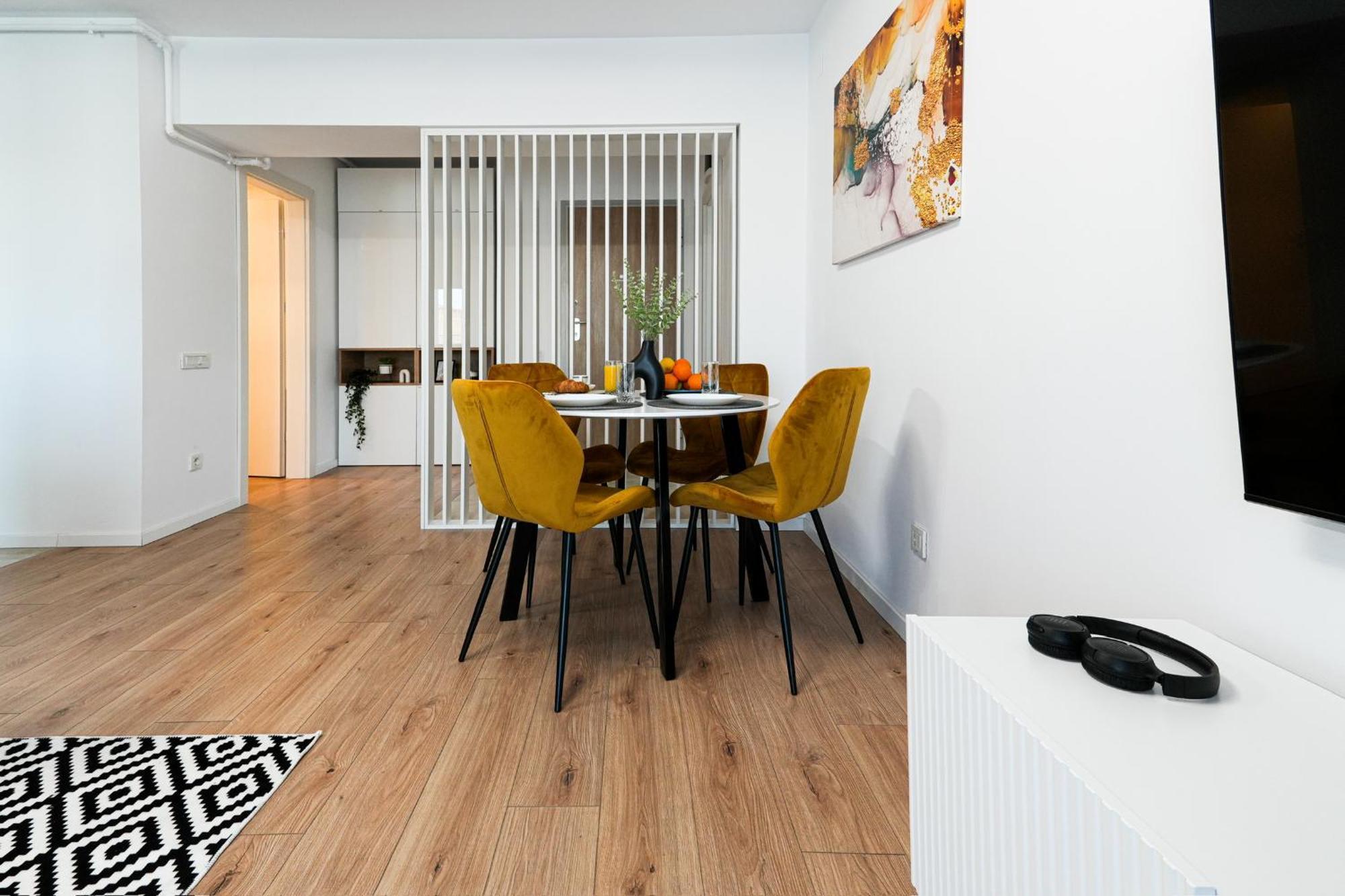 Sandra - Park-View Apt With Balcony & Parking Bukares Bagian luar foto